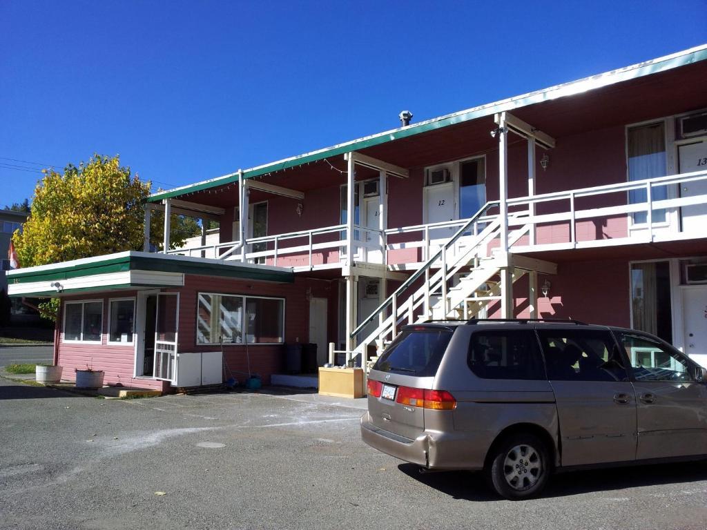 Queensway Court Motel Принс-Джордж Номер фото