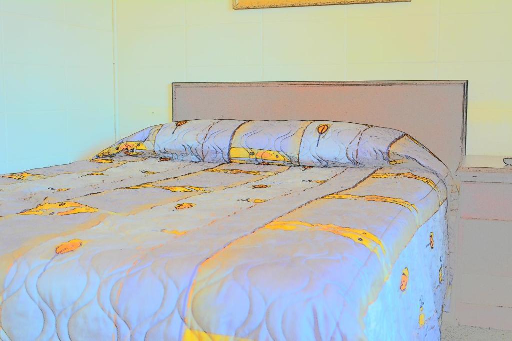Queensway Court Motel Принс-Джордж Номер фото
